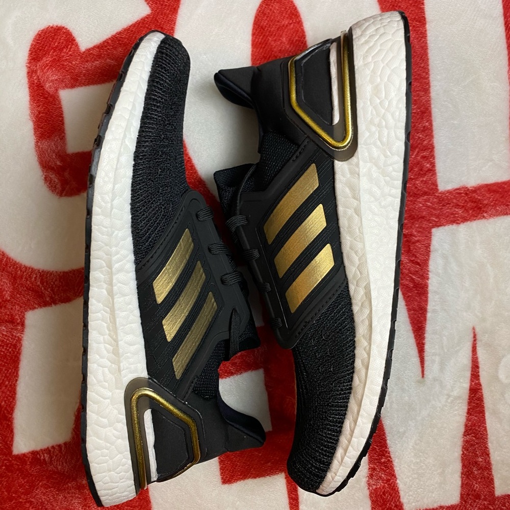 🆕 Adidas UltraBoost 2020 Black Gold - Mens Sizes - Picture 7 of 11